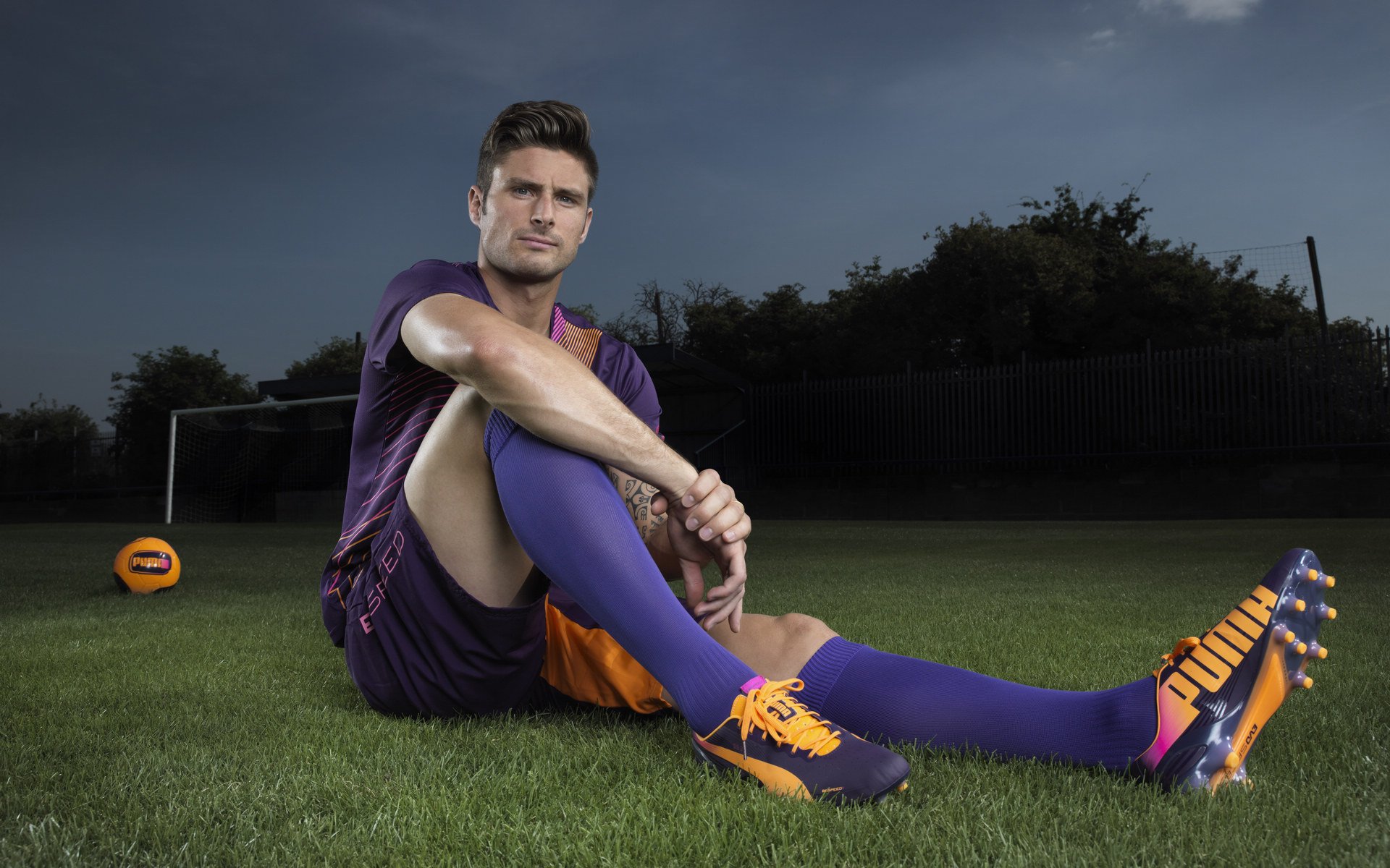 勇士老板：库里的雕像将在主场外永久矗立，勇士库里logo