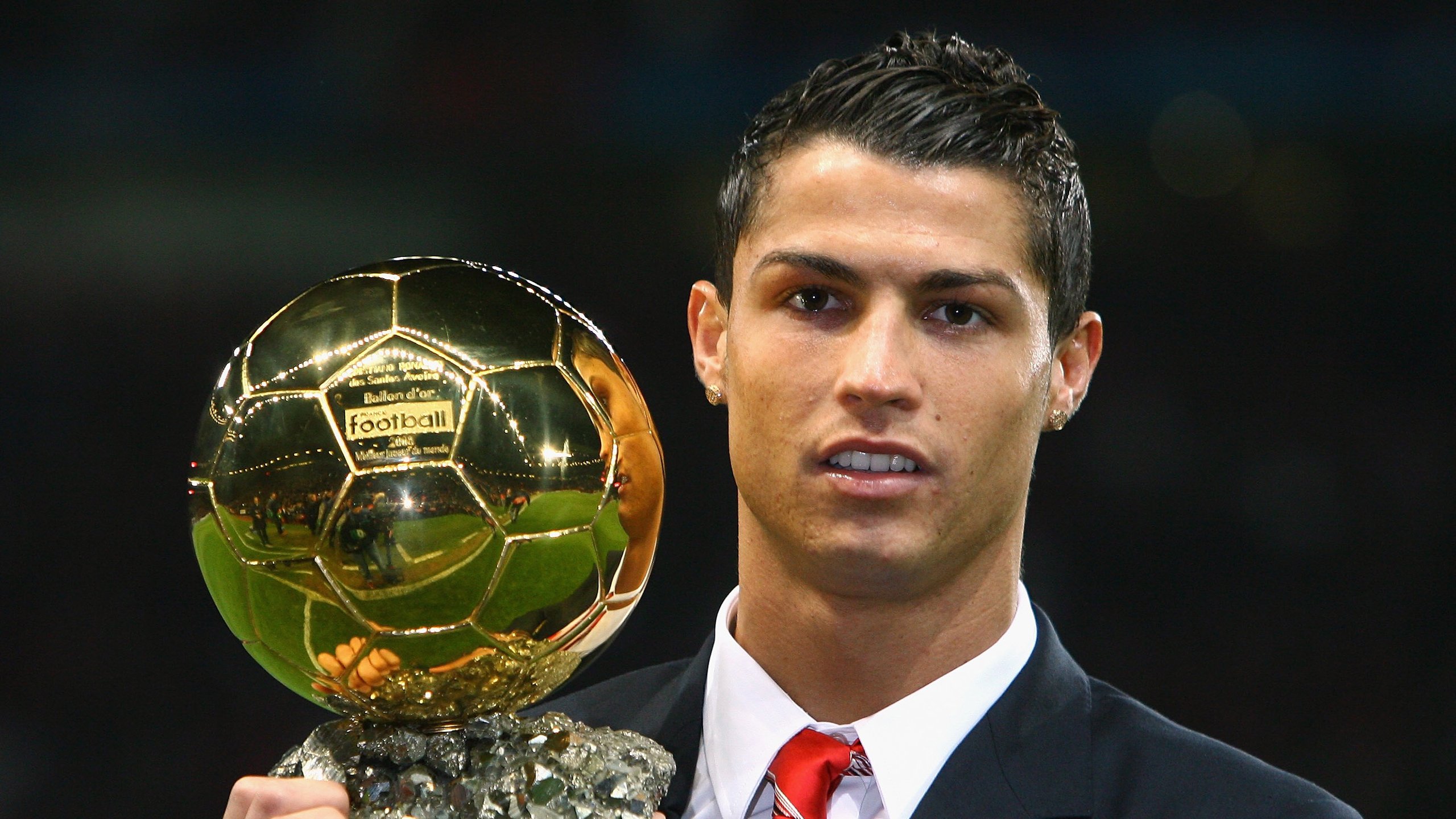 史上最大“黑马奇迹”：从默默无闻到世界之巅，世界上最大的黑马王子